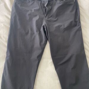 Men's ABC Classic-Fit 5 Pocket Pant 32L Warpstreme / Color: Obsidian / Size 35